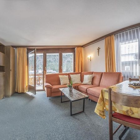 Apartments Bergrose Saas Fee Pokoj fotografie