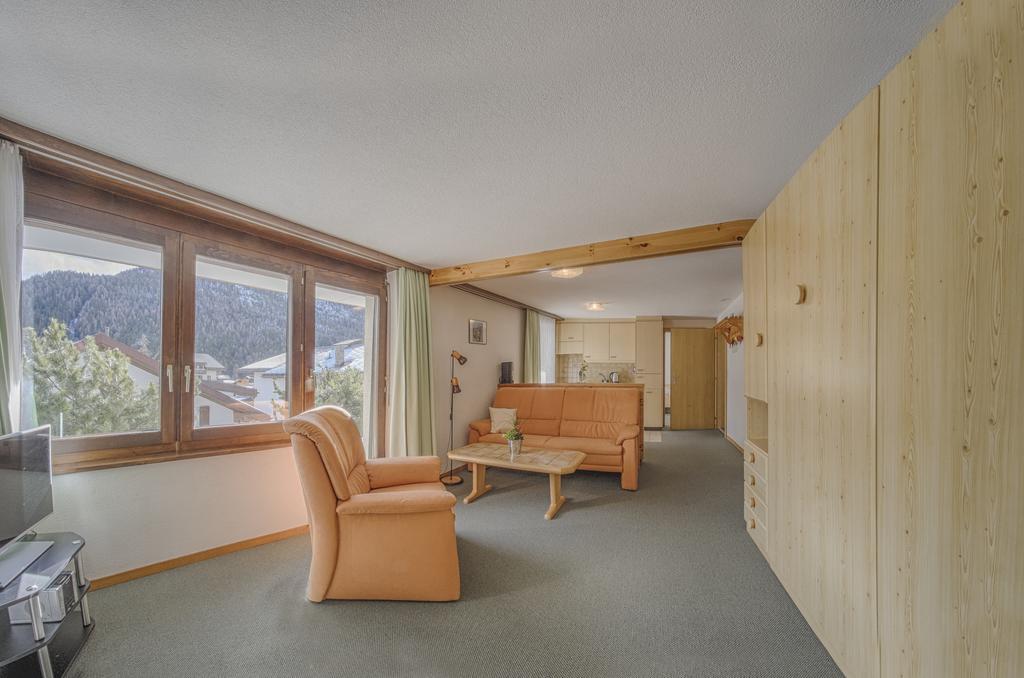 Apartments Bergrose Saas Fee Pokoj fotografie